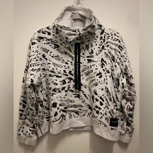 Calvin Klein Women’s Performance Gray and Black Animal Print Sweatshirt